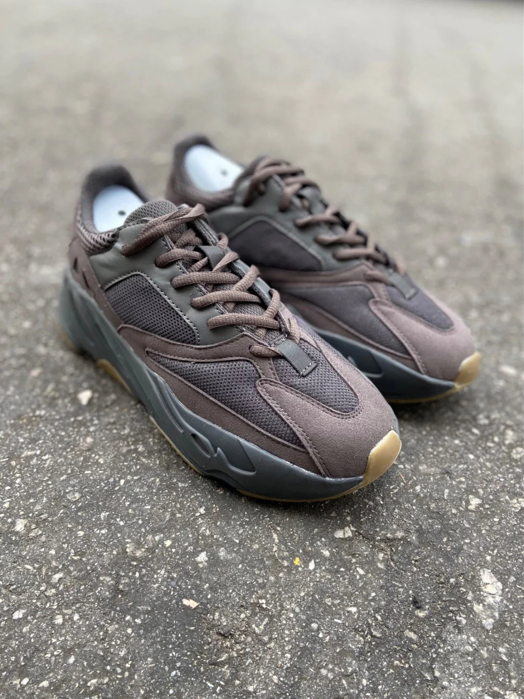 Adidas Yeezy 700 V2 - Utility Black
