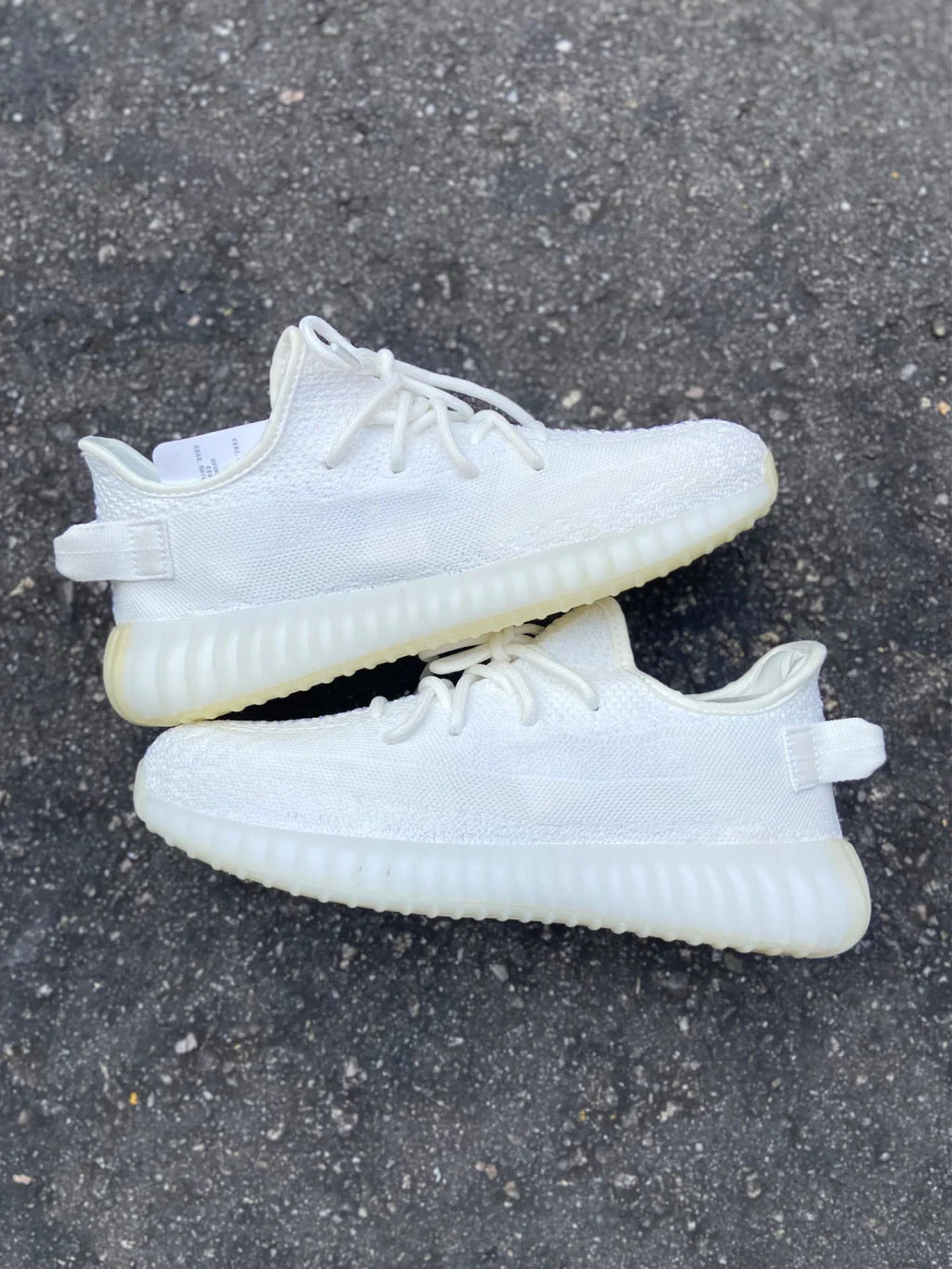 Adidas Yeezy Boost 350 V2 - Cream White - Importado