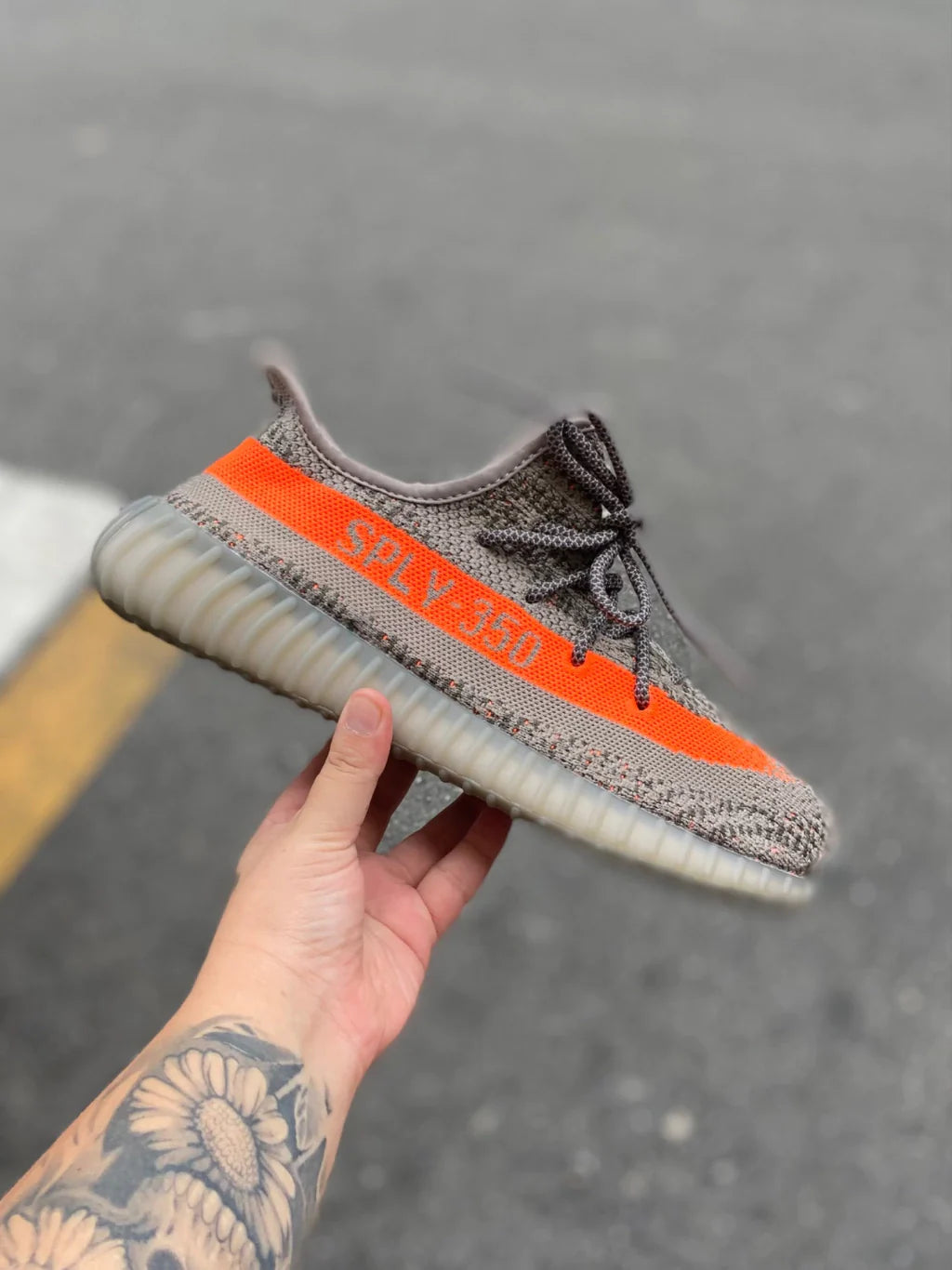 Adidas Yeezy Boost 350 V2 - Beluga - Importado