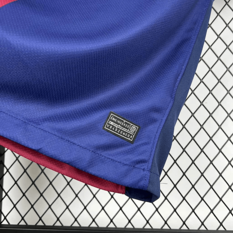 Camisa Barcelona Edição Especial Taylor Swift 2025 - Vermelha e Azul - (Feminina)