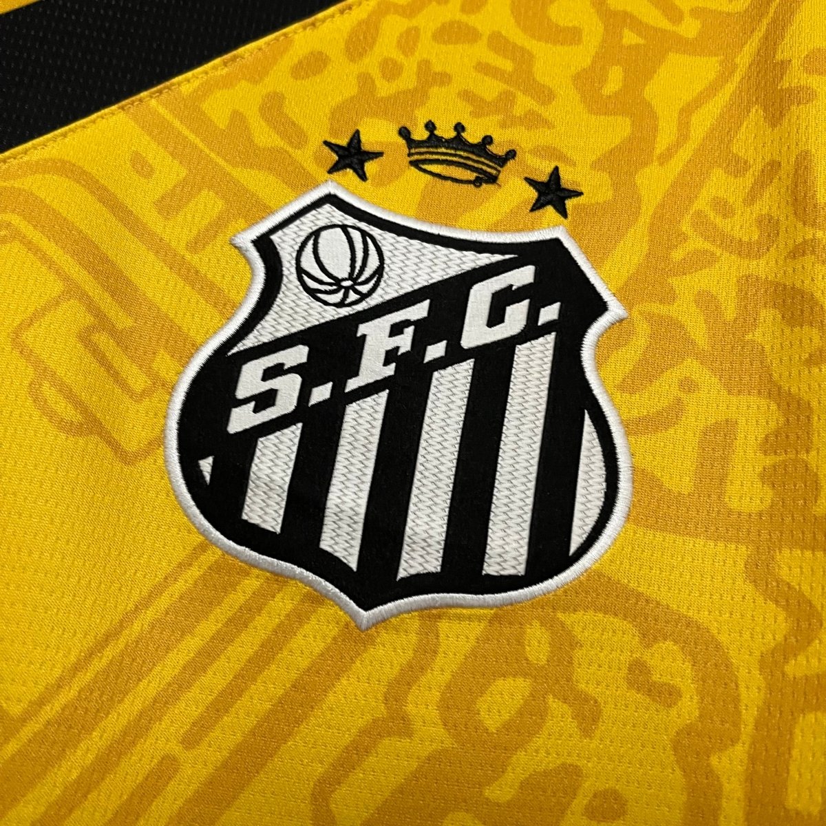 Camisa do Santos III 24/25 Amarela e preta