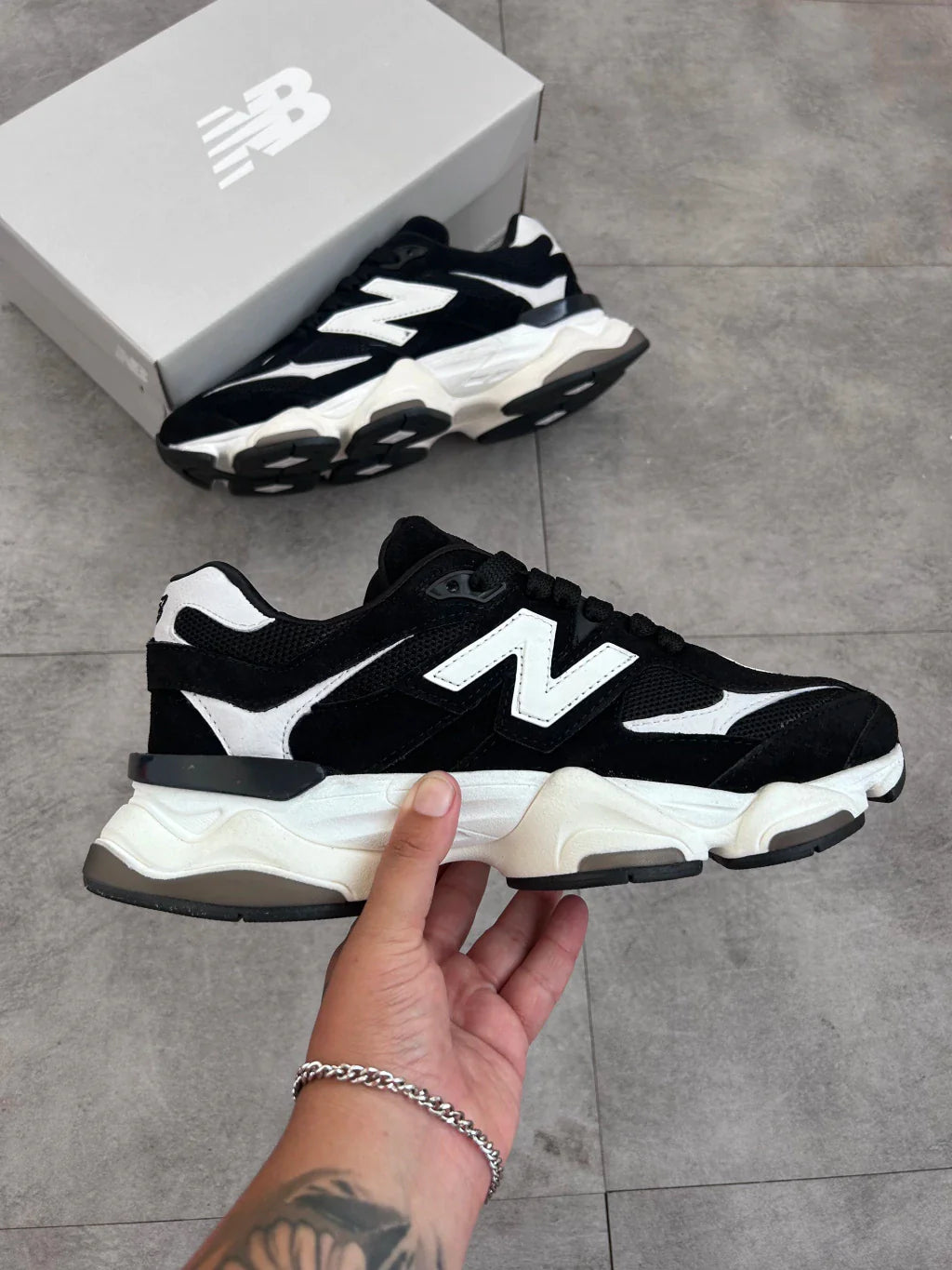 New Balance 9060 - Preto