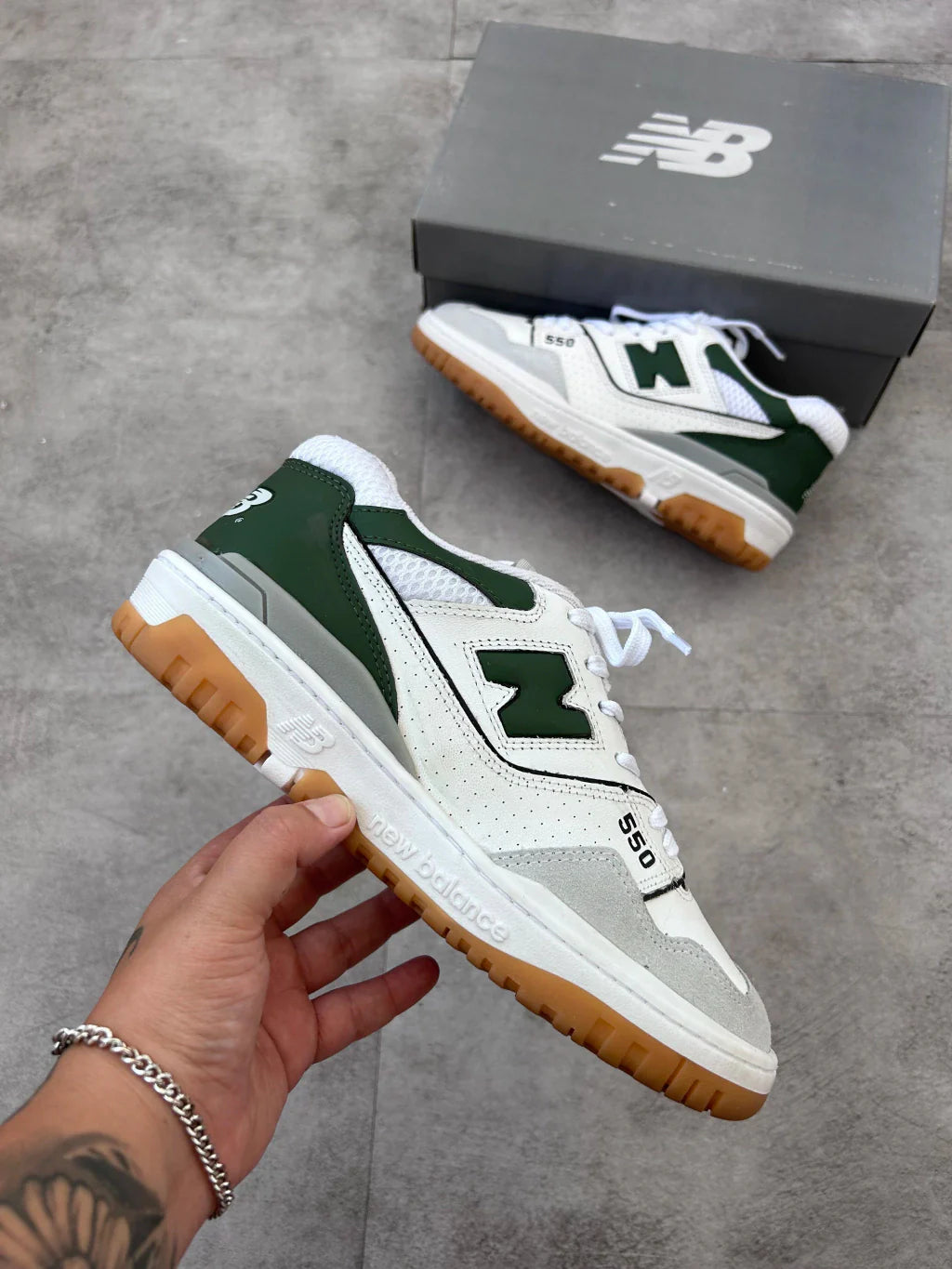 New Balance 550 - Verde e Branco