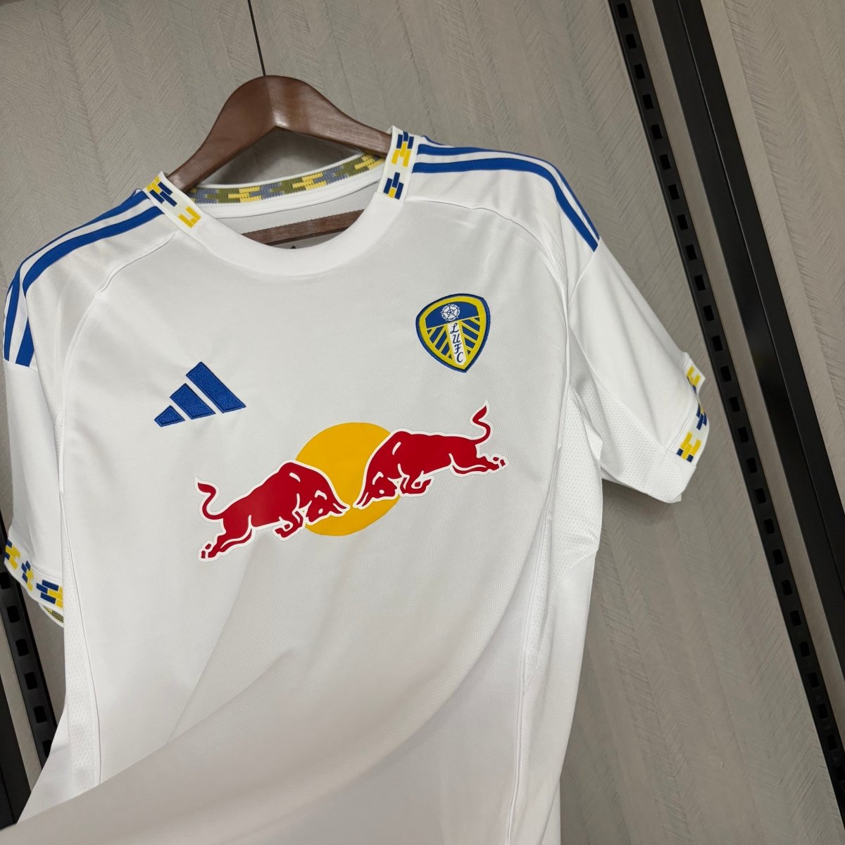 Camisa Leeds United I 2025/26 - Branca