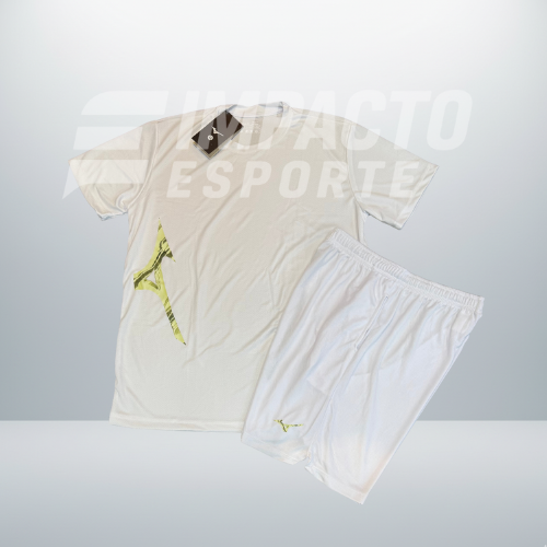 Conjunto camiseta e shorts Mizuno