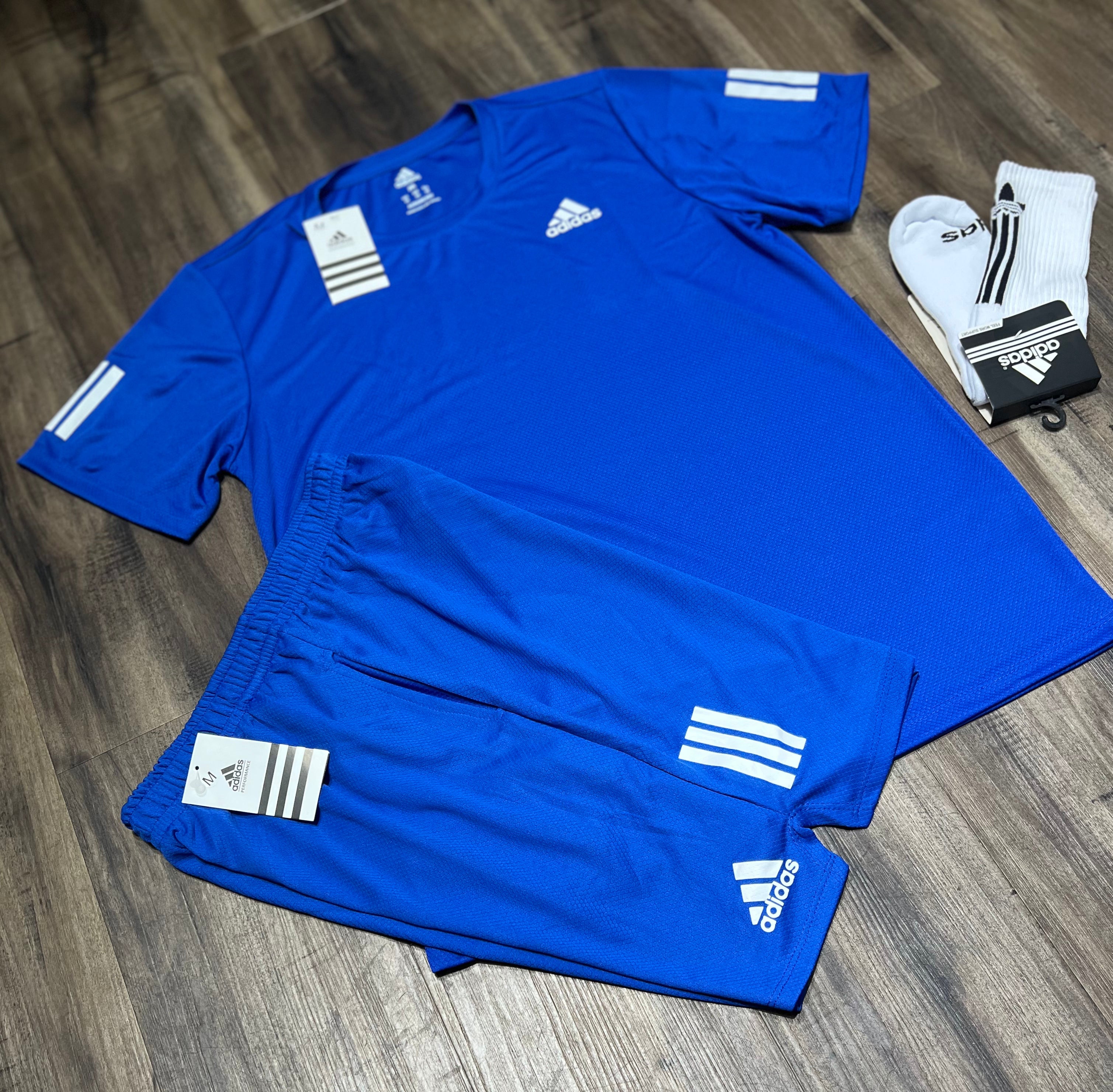 Kit Esportivo Masculino Adidas – Regata, Shorts e Meia Dry Fit Academia