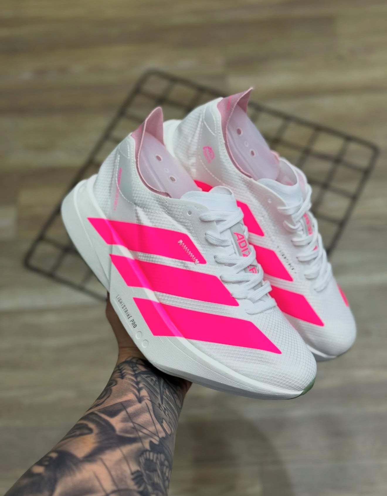 Adidas Adizero - Branco e Rosa