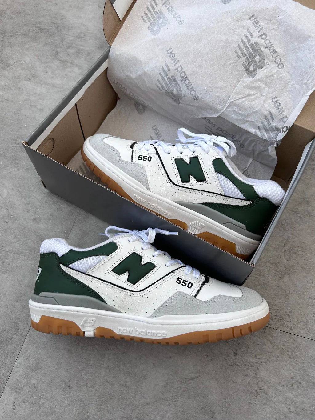 New Balance 550 - Verde e Branco