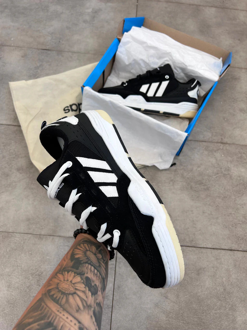 Adidas ADI2000 - Black