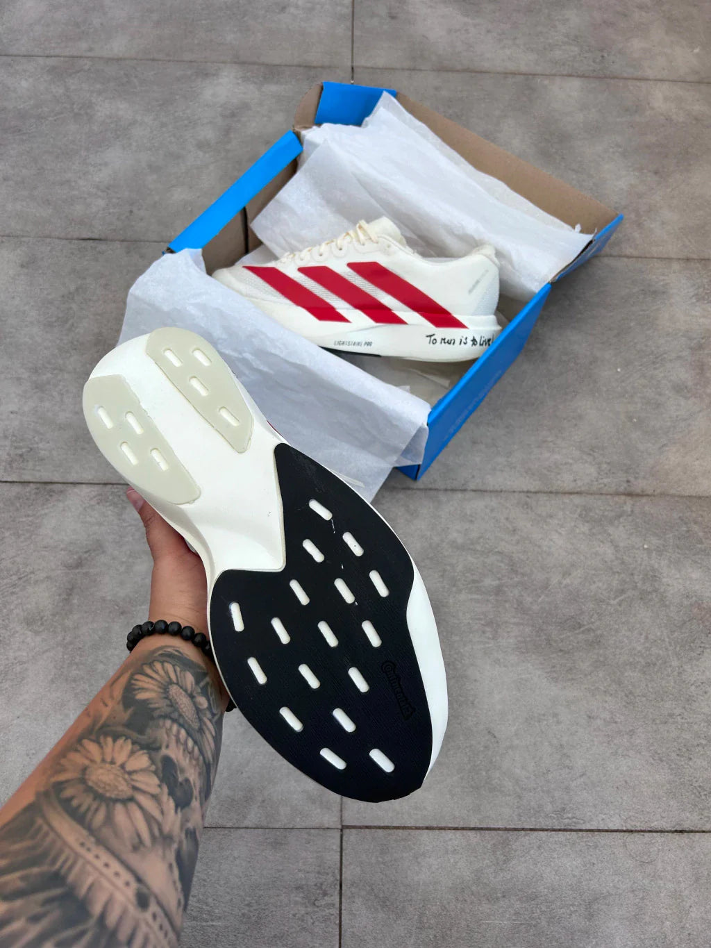 ADIDAS ADIZERO - Branco e Vermelho