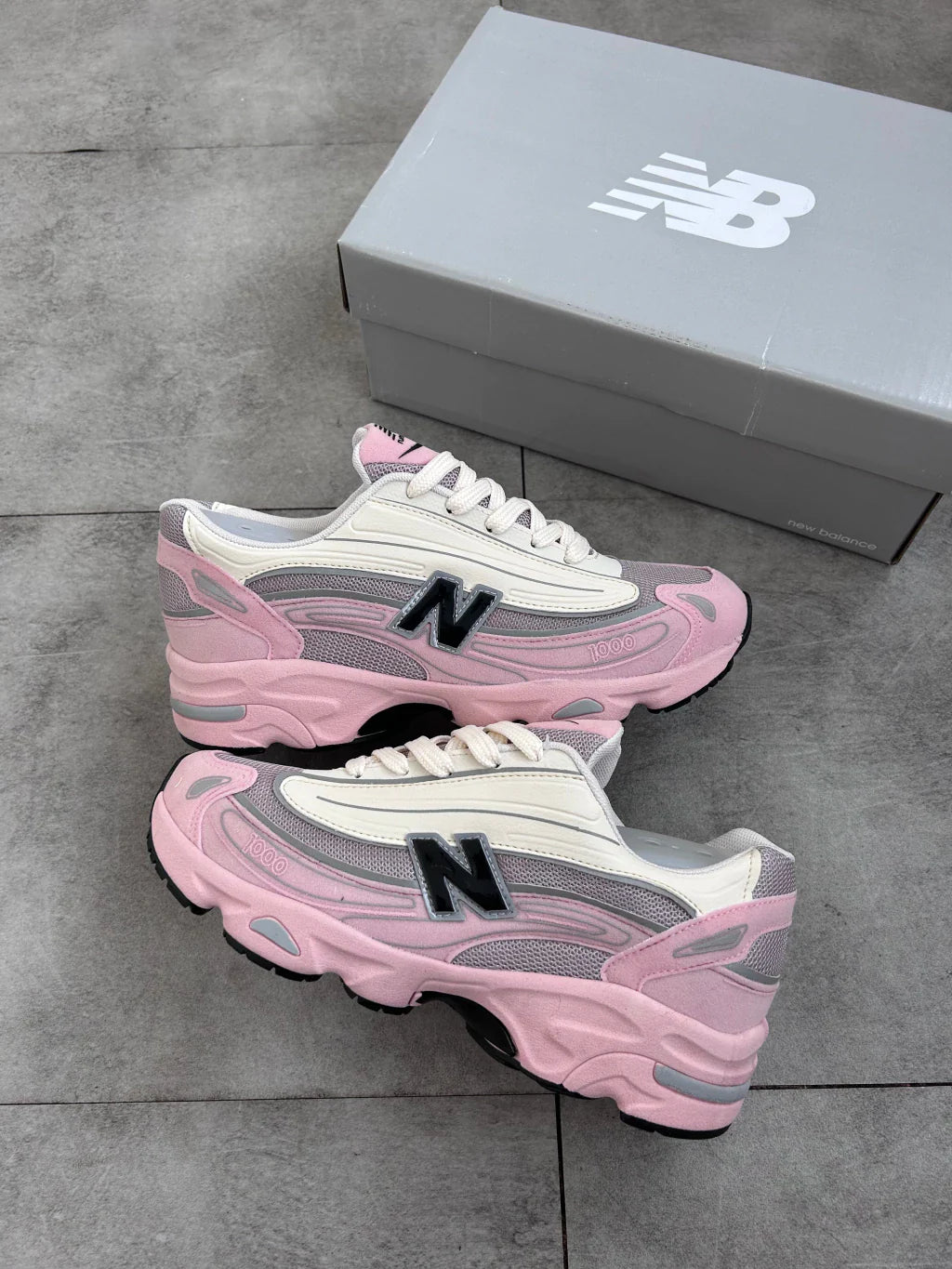 New Balance 1000 - Rosa com bege